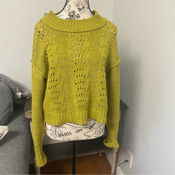 Free People Bell Song Women's Size Small Sweater Oversized Boxy Green in Colour - Picture 2 of 10